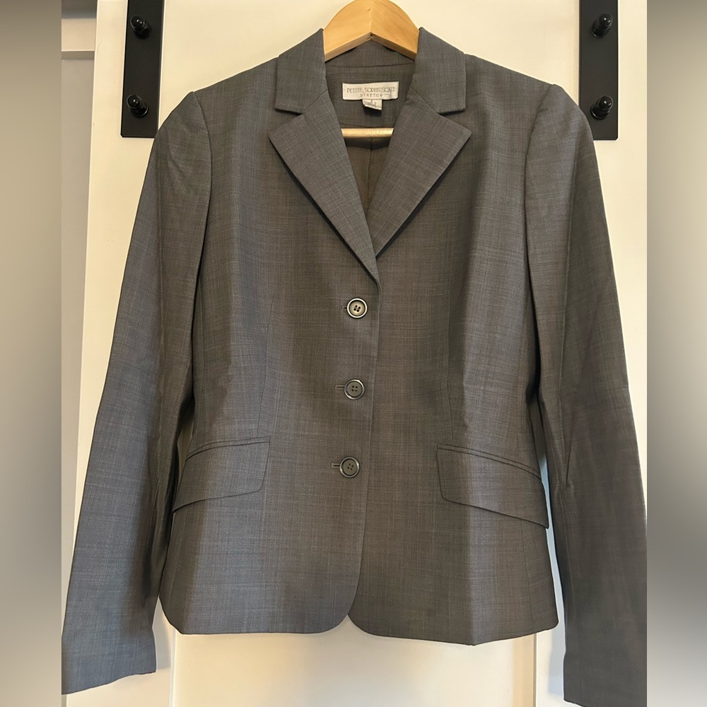 Women’s SkirtSuit, size 2
